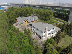 匠心筑夢，木韻生輝——紅山木屋工廠探秘！